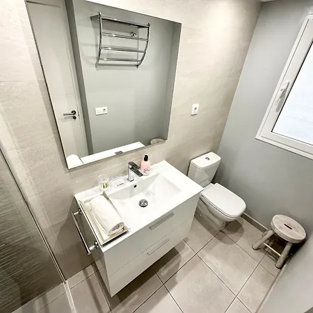 Tutti Frutti Con Piscina, Terraza Soleada Privada, Primera Planta Y Wi-fi *