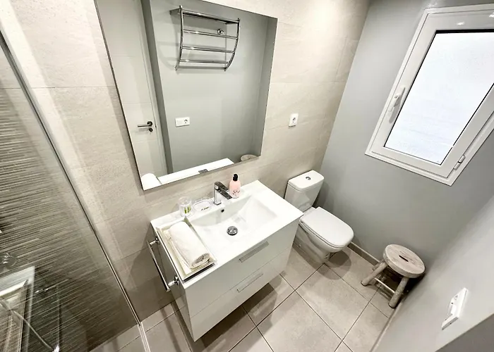 Tutti Frutti Con Piscina, Terraza Soleada Privada, Primera Planta Y Wi-fi *